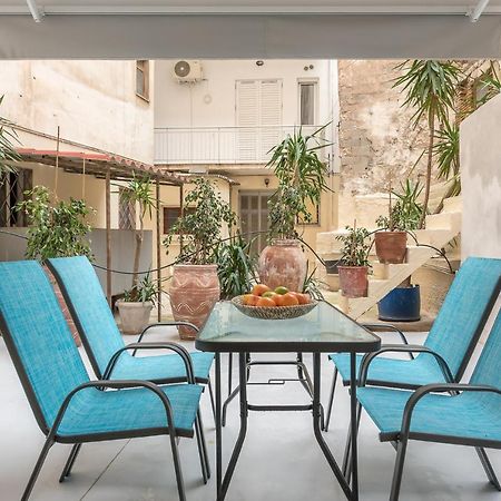 Апартаменты The Courtyard Oasis Афины Экстерьер фото